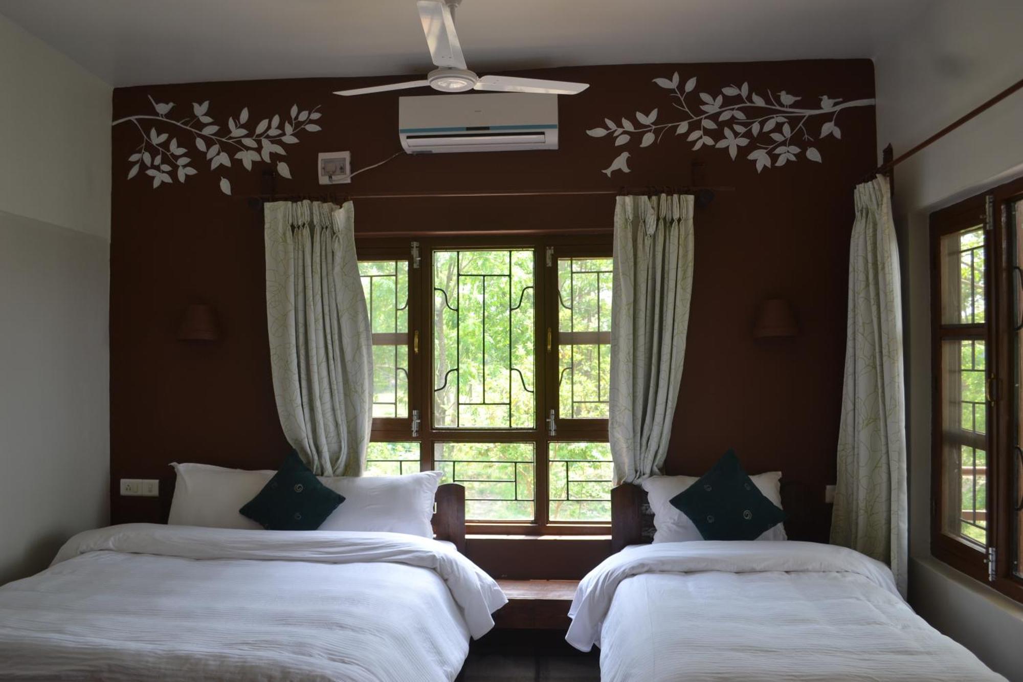 River View Jungle Camp Sauraha Szoba fotó