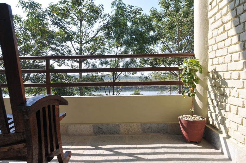 River View Jungle Camp Sauraha Kültér fotó